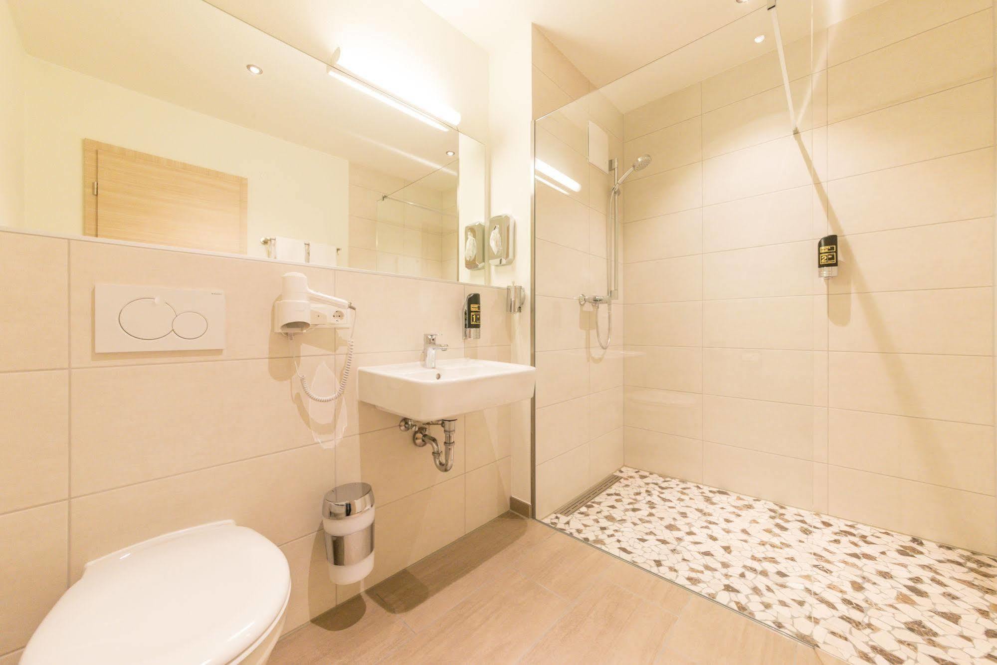 Ammi Hotel Garni إنينغ ام أميرسي المظهر الخارجي الصورة
